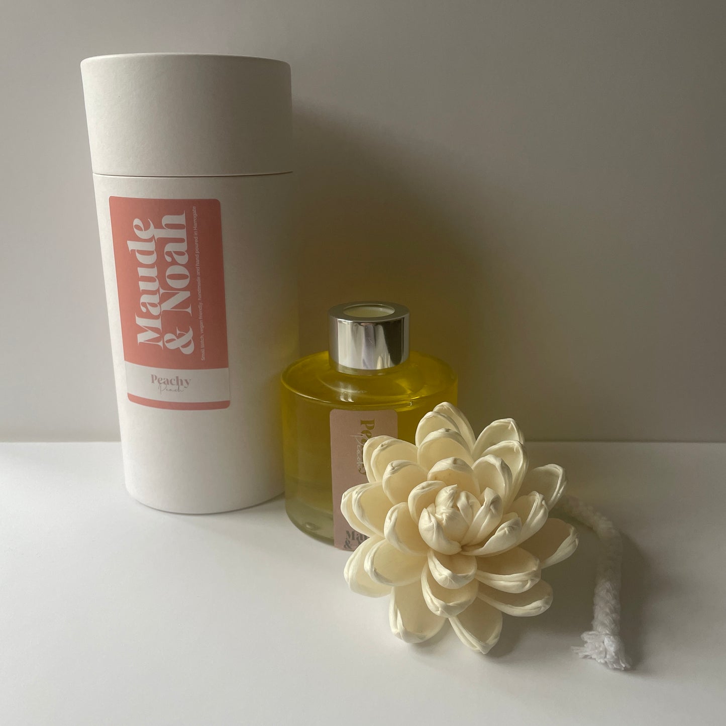 Maude & Noah Peachy Peach Flower Diffuser