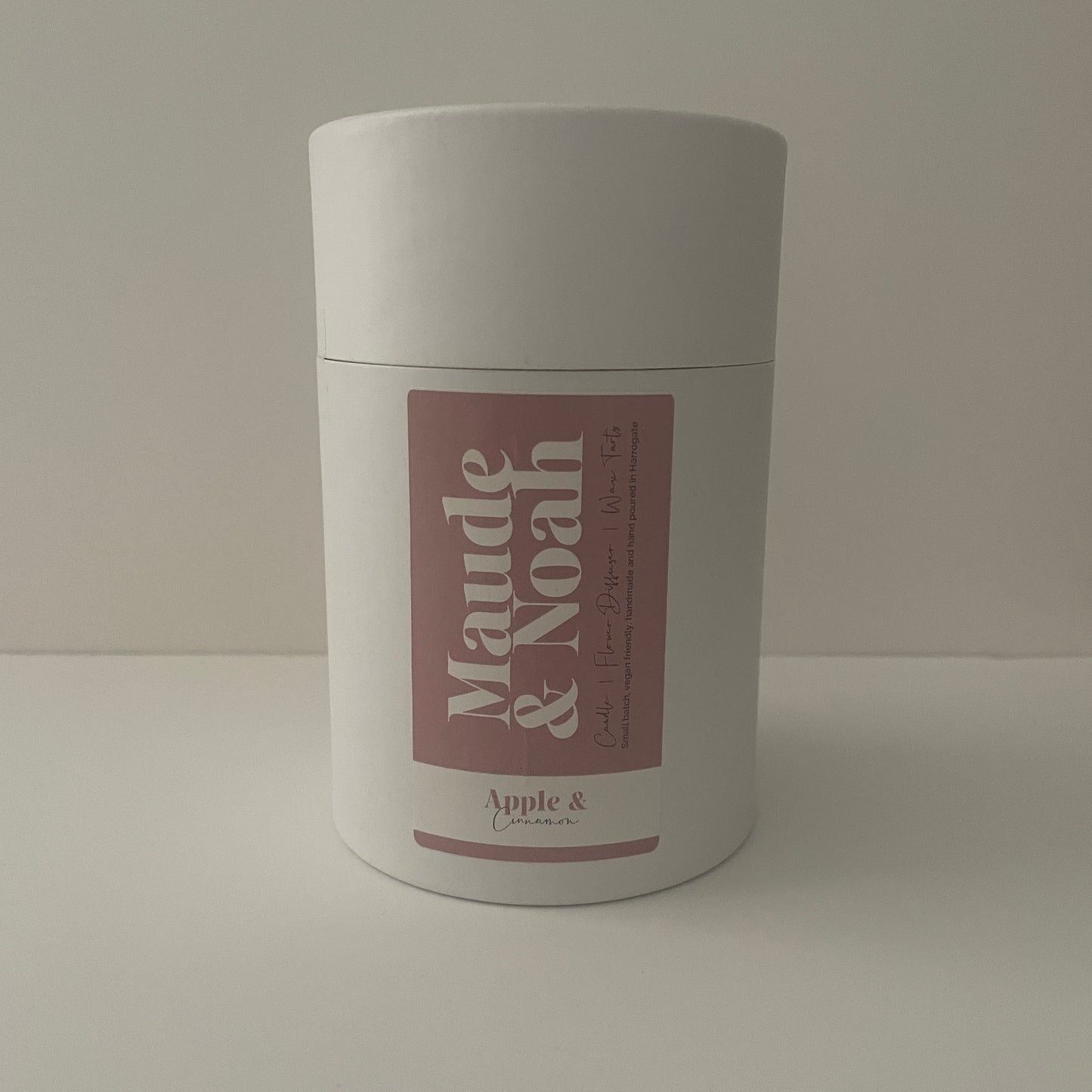 Maude & Noah Apple & Cinnamon Candle