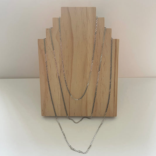 the MODEST CURB necklace